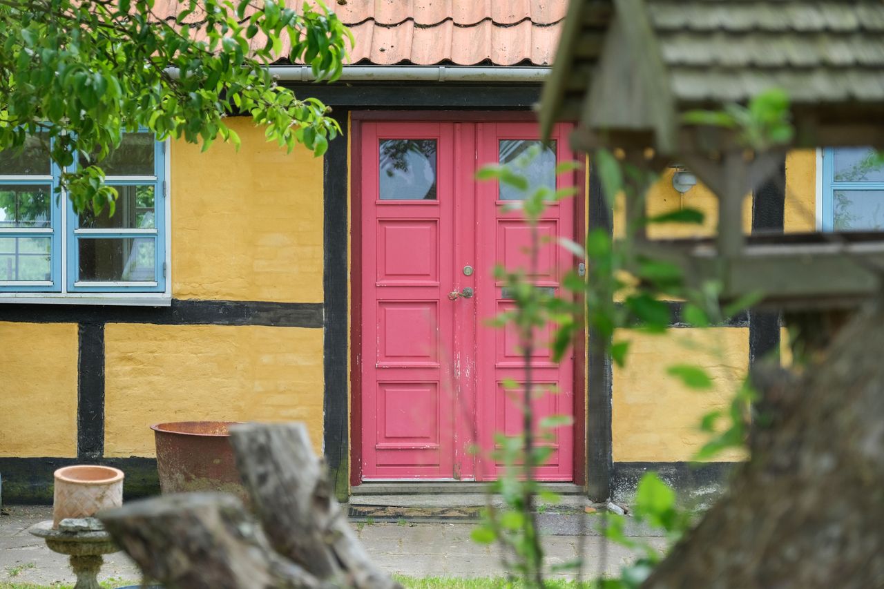 image 03